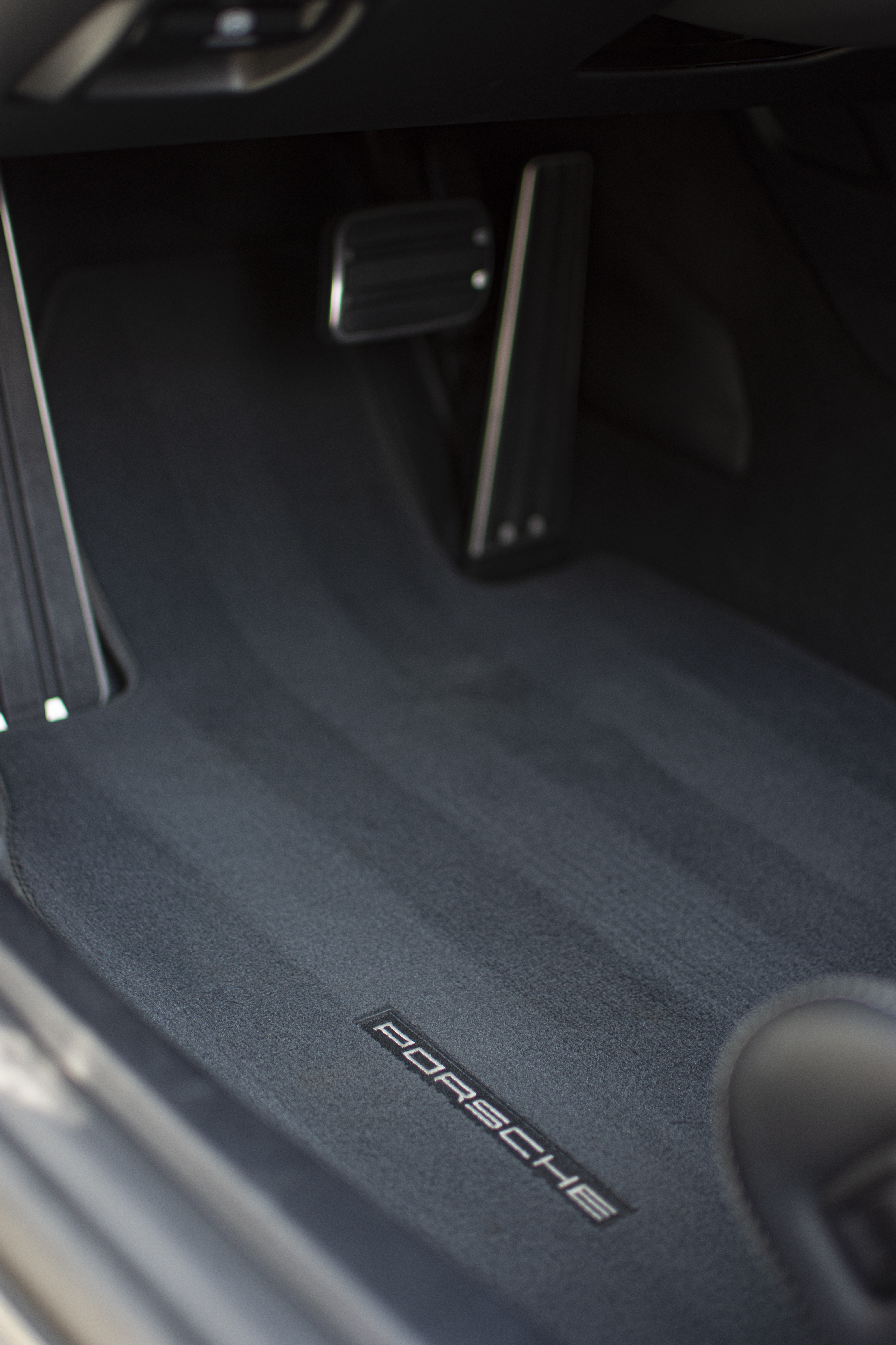 Detail loga Mustang